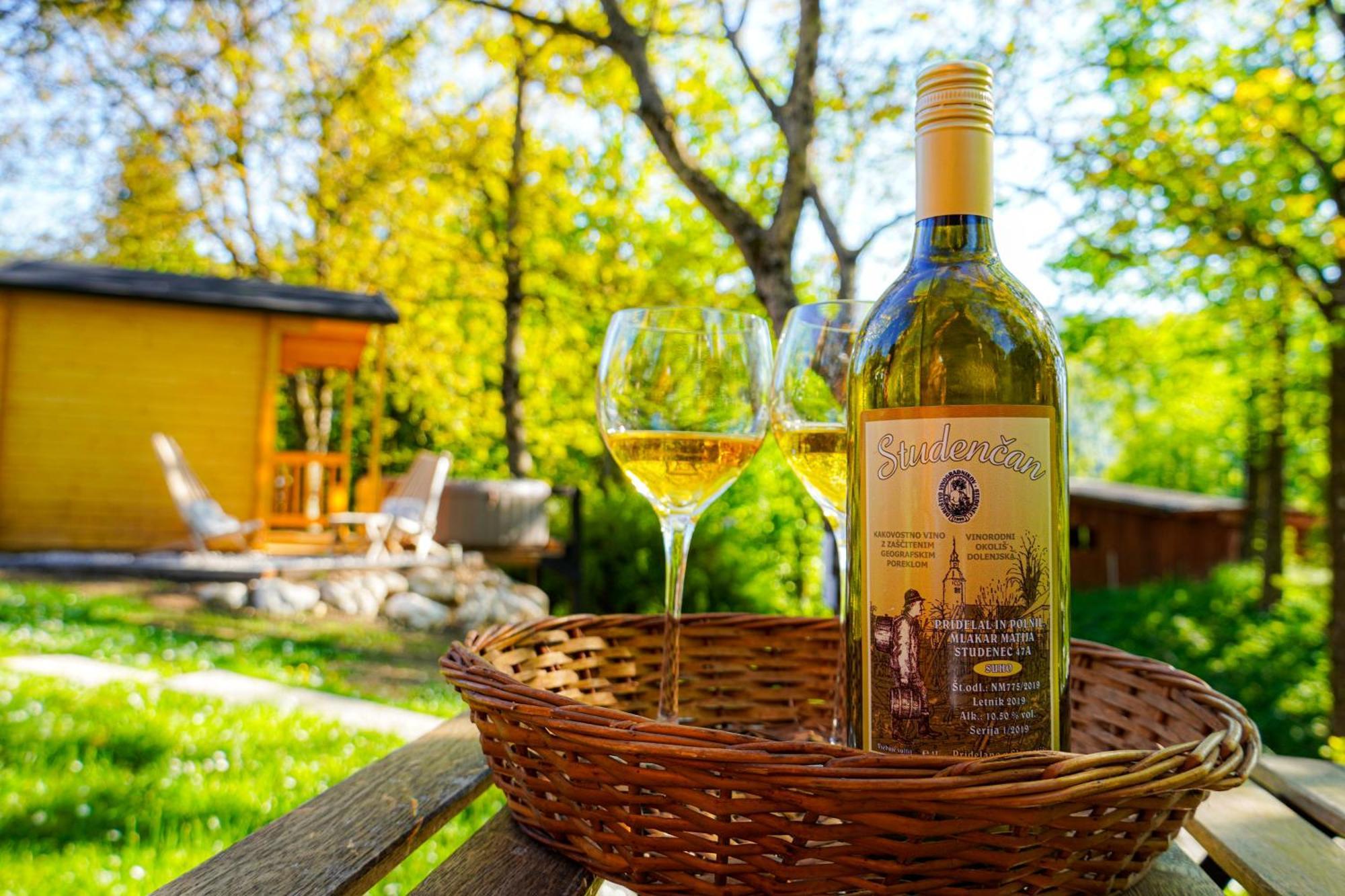 Resort Pod Orehi - Bled - Apartma & Glamping & Savna Esterno foto