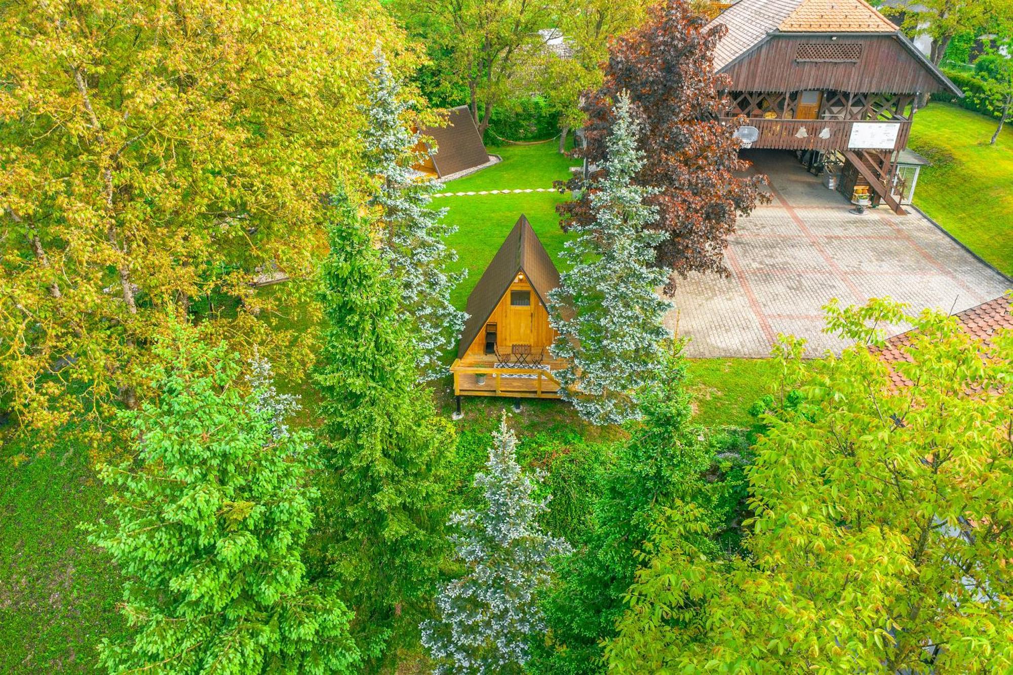 Resort Pod Orehi - Bled - Apartma & Glamping & Savna Esterno foto