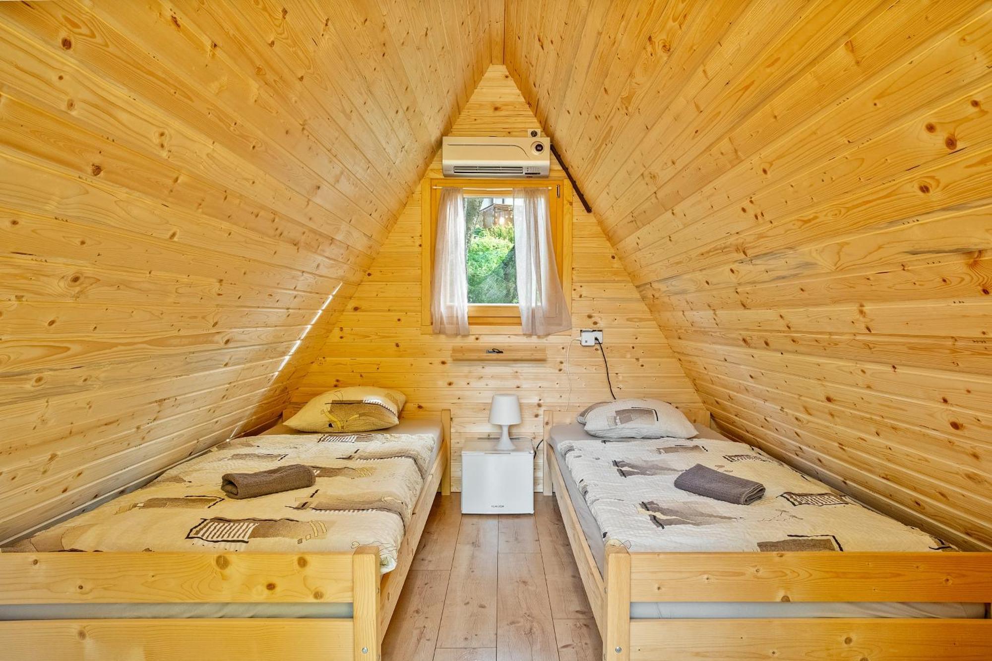 Resort Pod Orehi - Bled - Apartma & Glamping & Savna Esterno foto